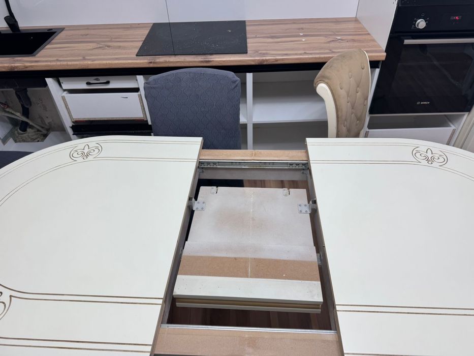 Продам выдвижной стол