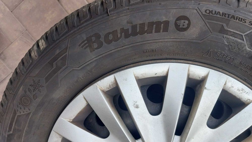 4 jante 15 vw golf 7 cauciucuri 195/65/15 toate sezoanele M+S iarna