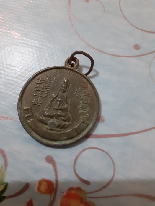 de vanzare medalion