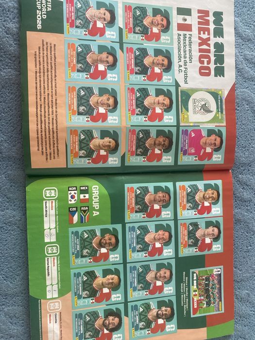 Vand album panini 99% completat
