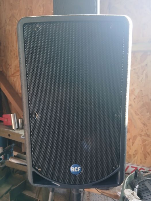 Boxa RCF 310 art