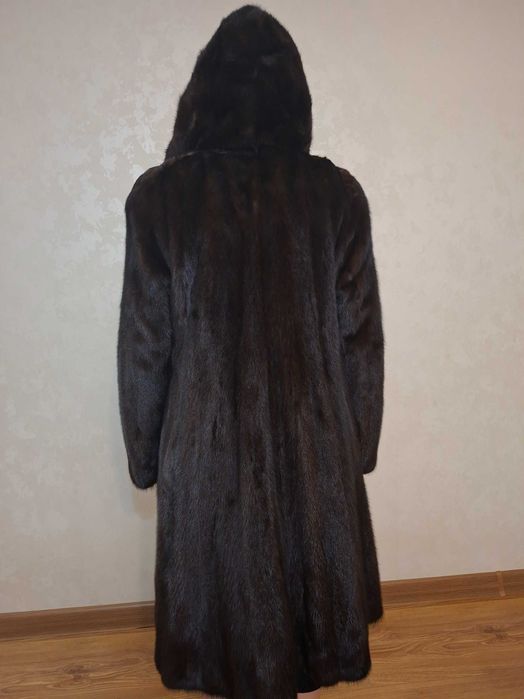Норковая шуба б/у