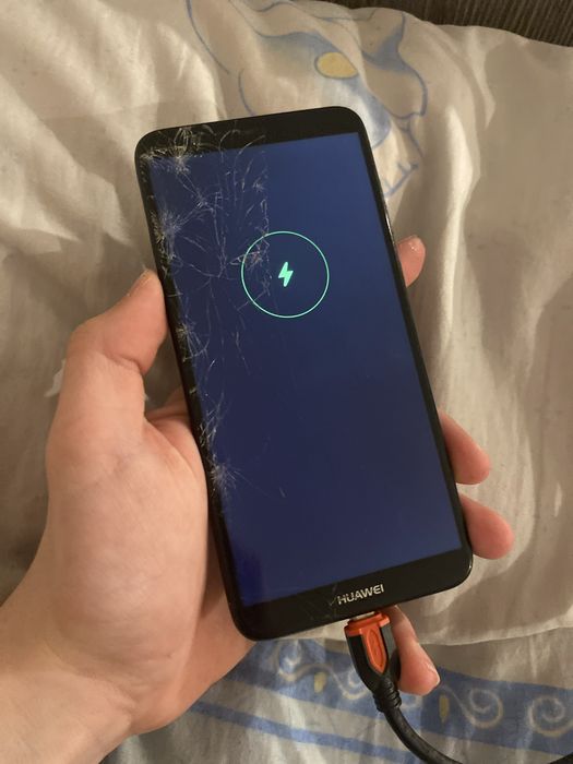 Samsung s6 edge и huawei p smart