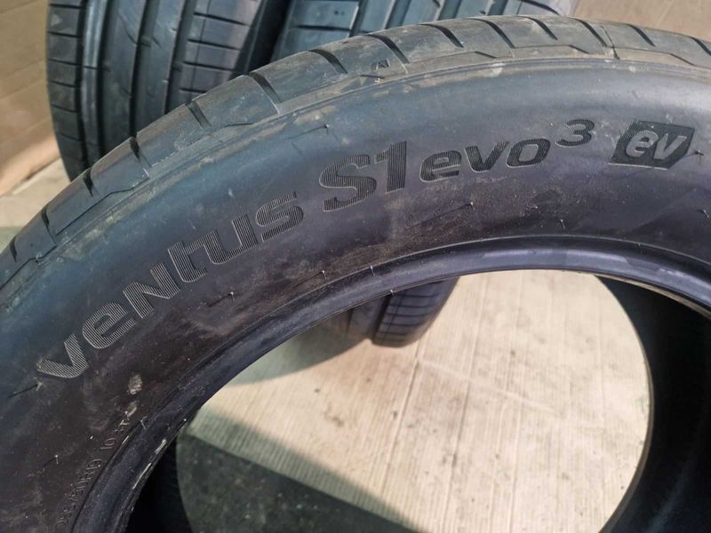 4 Hankook R19 235/55/-255/50
спорт пакет летни гуми DOT1422