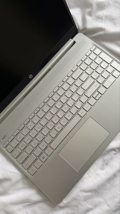 Ноудбук hp почти новый