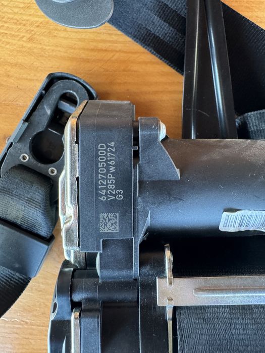 Centura Audi OE 8W0857705