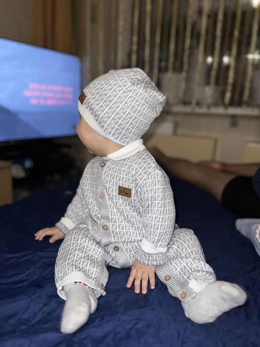 Комбинезон +шапка для малыша хлопковый