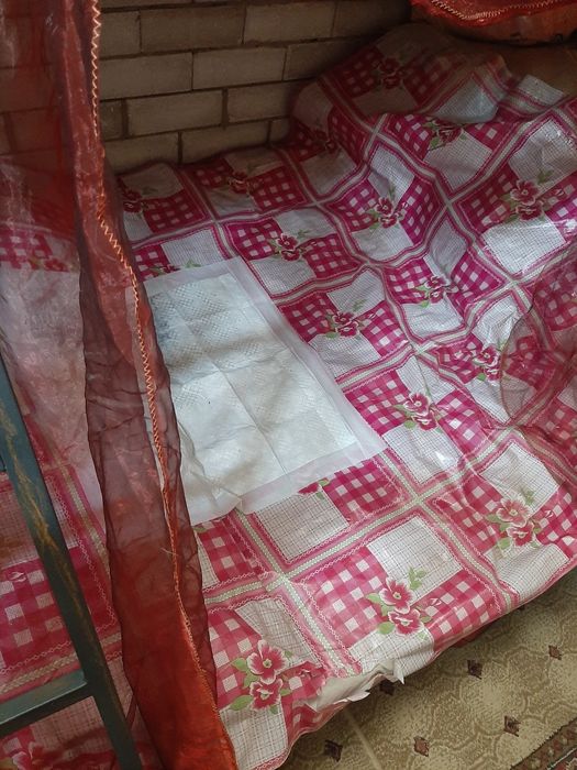 Кровать двухярусная из литого металла