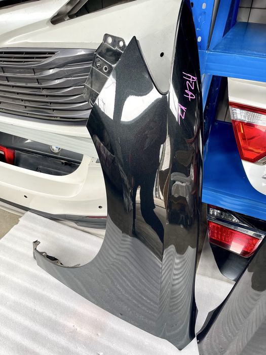 Крыло на Lexus ES Лексус ЕС