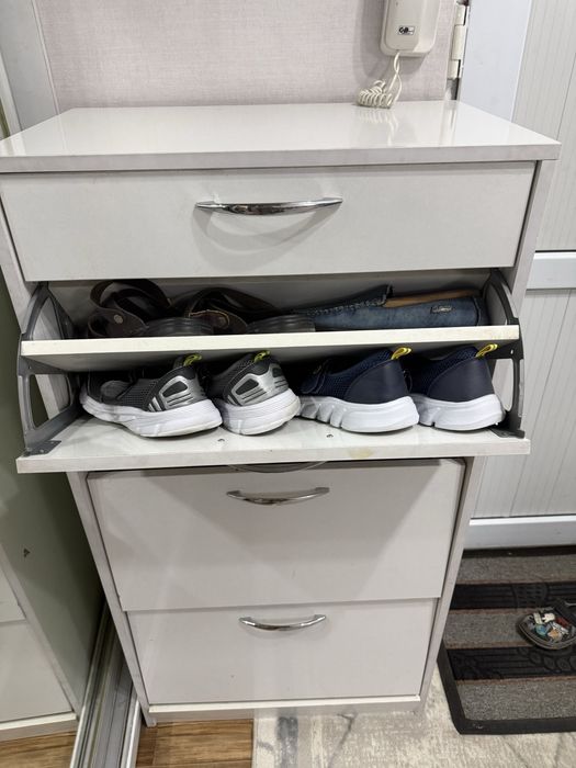 Обувница.         .