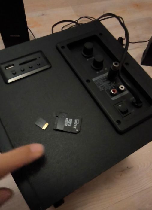 Сабвуфер для Дома и для Машин