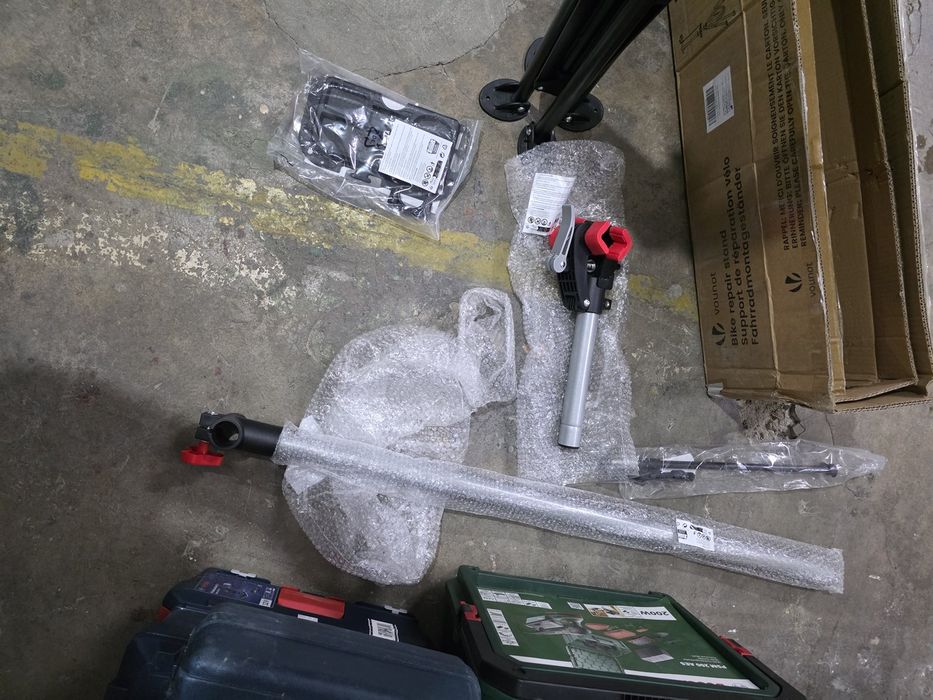 Suport de reparatii pentru bicicleta cu inaltime reglabila si clema rotativa 360 grade VOUNOT