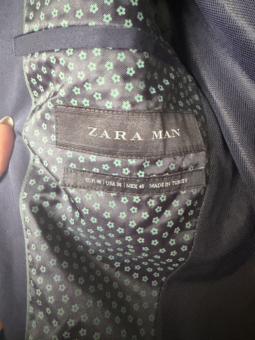 Тъмно синьо мъжко сако Zara