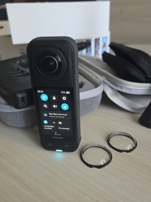 Insta360 X5 Essential Kit – пълен комплект, гаранция
