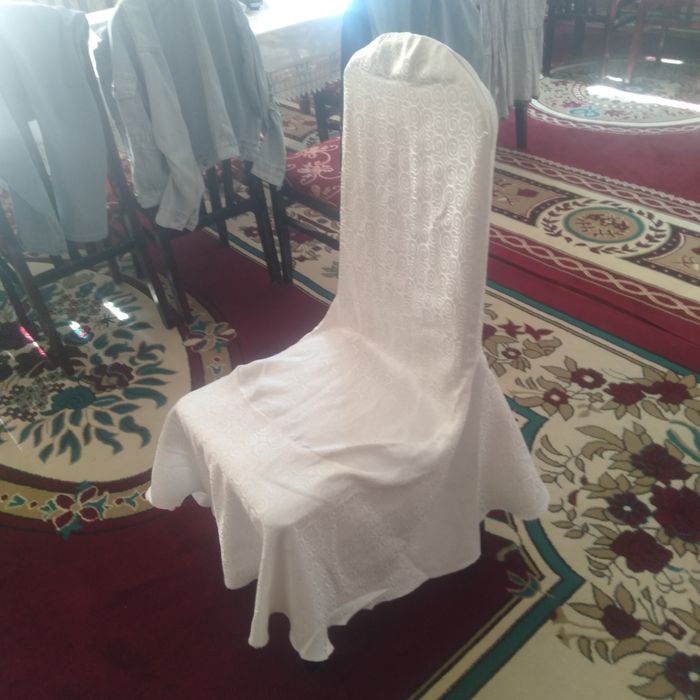Чехол  для  стулей  белый