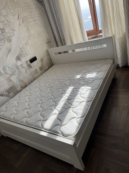 Кровать двухспальная