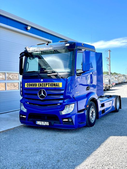 Mercedes Actros 1843