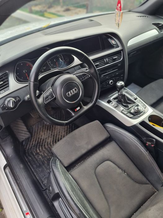 Vînd AUDI A4 B8.5