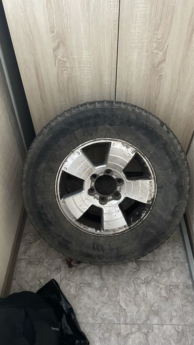 Продам запаску на джип
