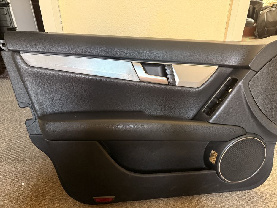 Кори за предни врати Mercedes W204 + нови копчета