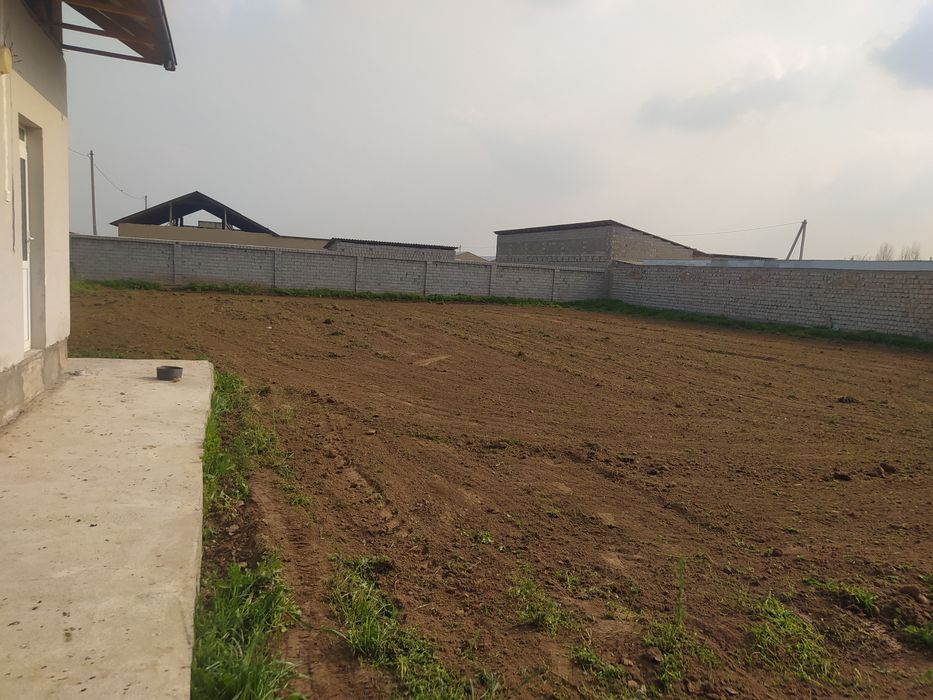 12 сотих хамма шароит бор ер участка сотилади