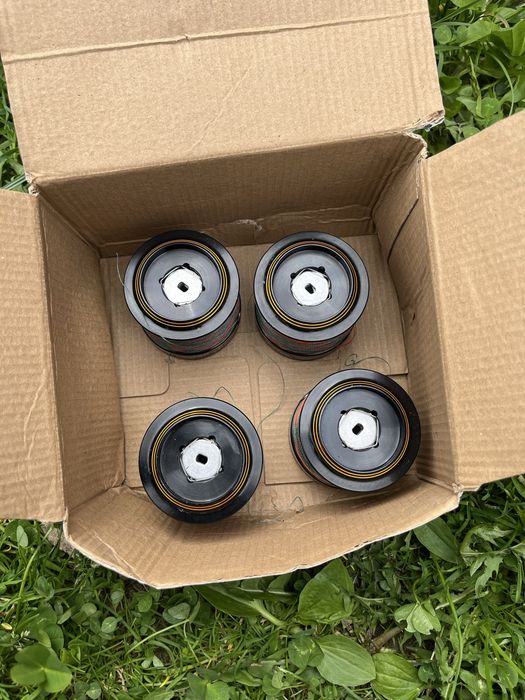 Set 4 Lansete Pro Fl Carp Legend 3,90m 3,75 lbs + Mulineta DP70FR Long Cast cu 11 rulmenti, Baitrunner