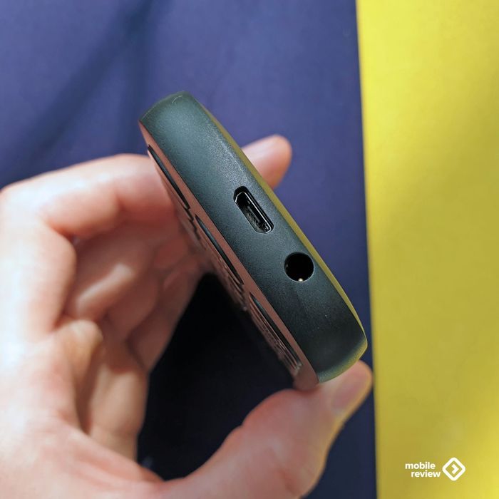 Yangi Nokia 6310 banan sotuvda