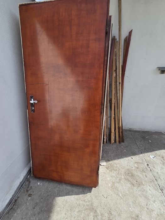 Дървени врати  масив