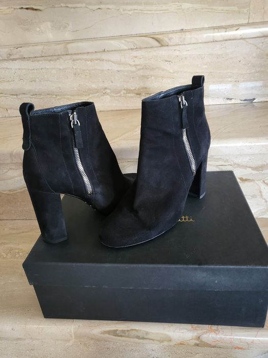 Massimo Dutti боти