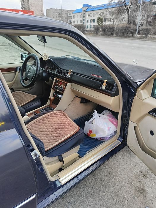 Продам автомобиль мерседес, без торга. Окончательно.