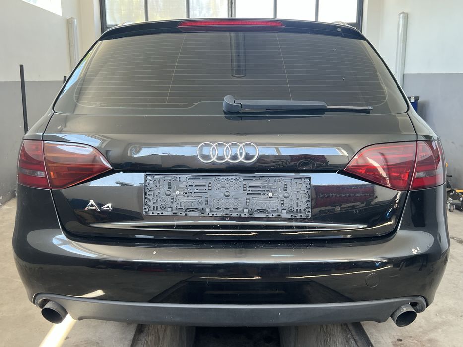 AUDI A4 B8  2.0TFSI CDN 2010 На части