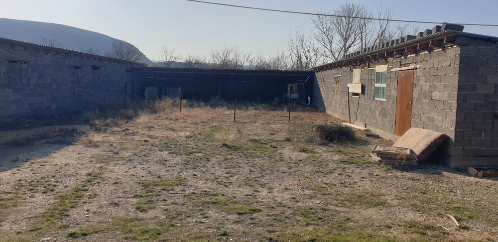 Дом с откорм базой