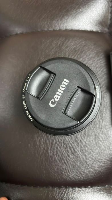 Объектив Canon ef 50mm f1.4