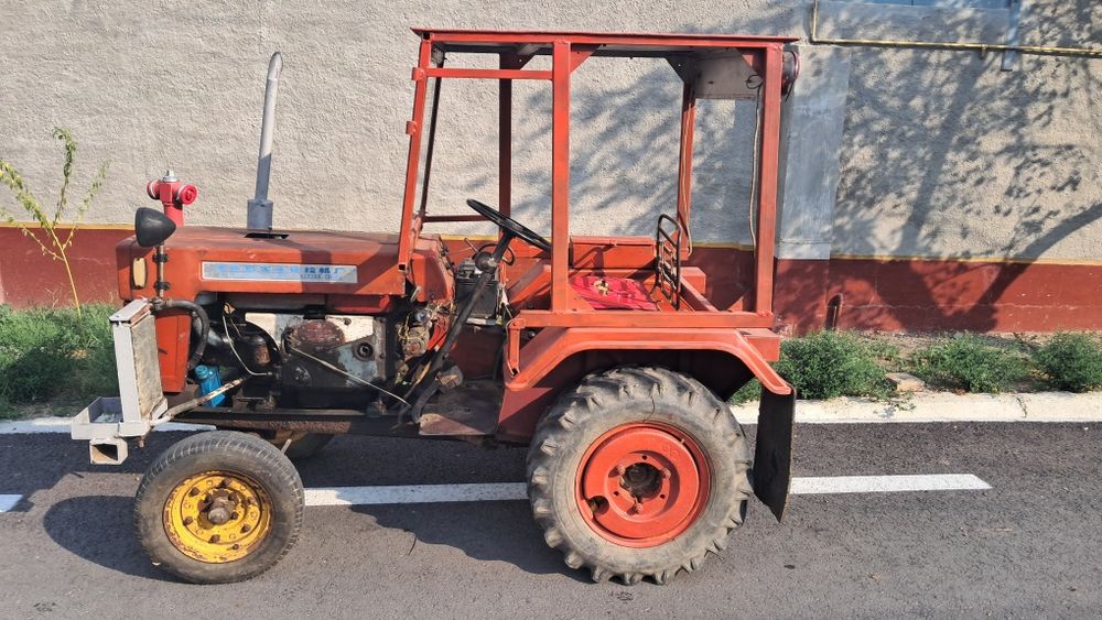 Vand Tractoras  Hebei cu Remorca