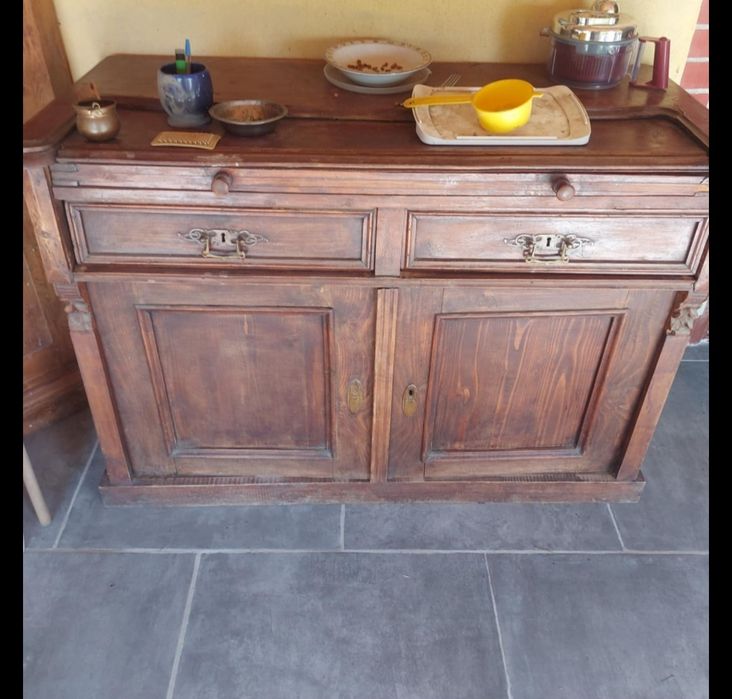 Антикварни мебели, антични и старинни мебели