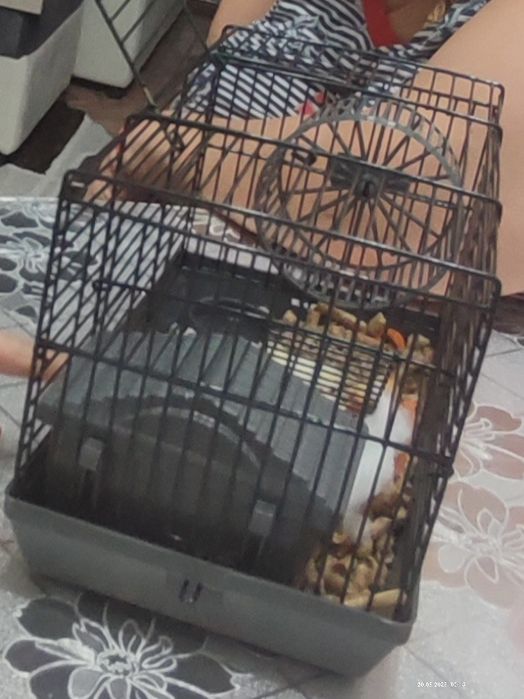 Продам клетку для хомяков