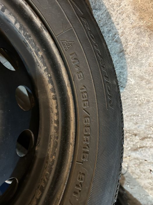 Anvelope de iarna cu jante 195/65/R15 4x100 Logan