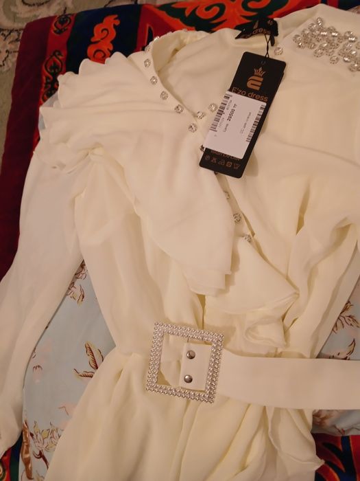 Хит болып жатқан көйлек