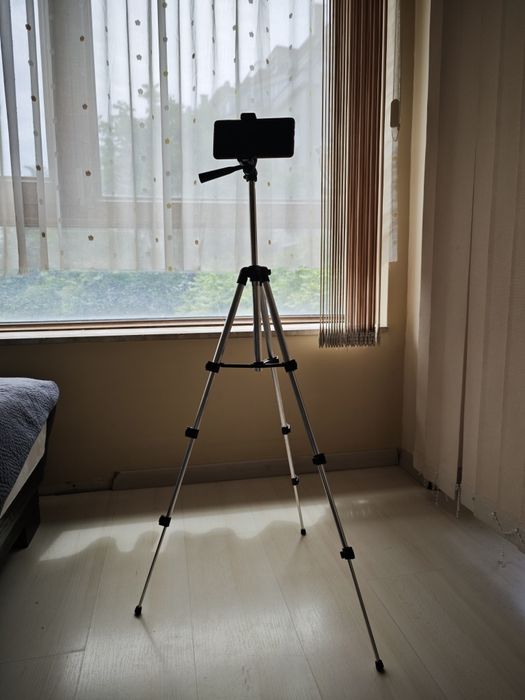 Телескопичен статив