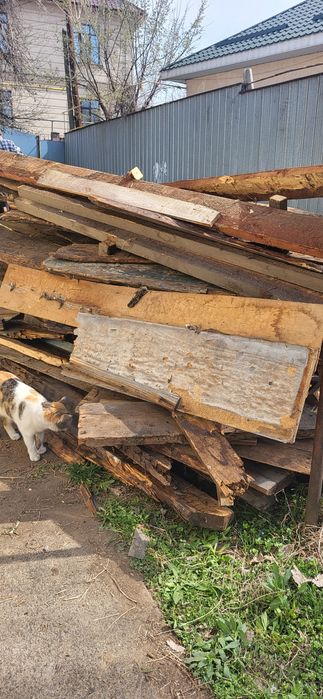 Дрова/старые доски для бани, шашлыков !