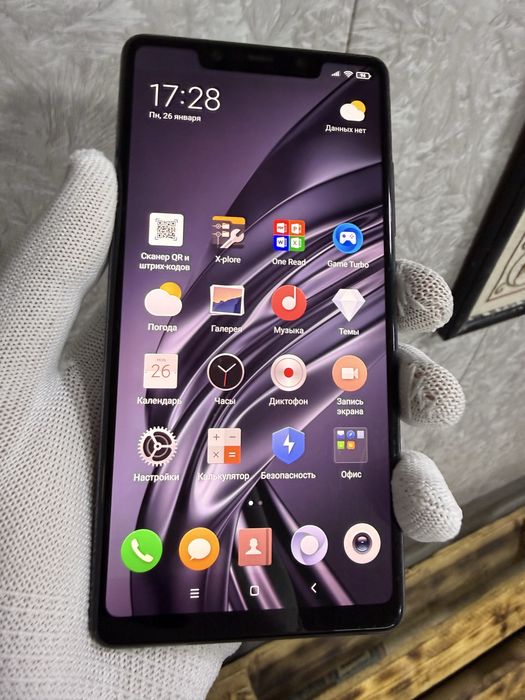 Xiaomi 8SE pachti ideal 4/64GB sotiladi