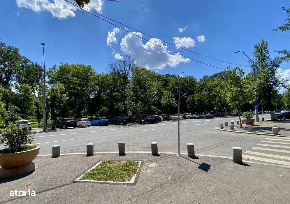 Apartament 4 camere la Parcul Tineretului cu 2 balcoane logie