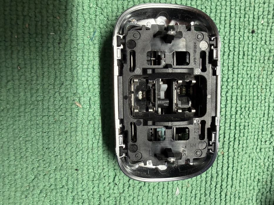 BRAUN Series 7 72-C7200cc електрическа самобръсначка с почистваща