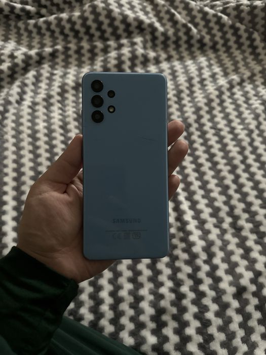 Самсунг А32 состояние хороший