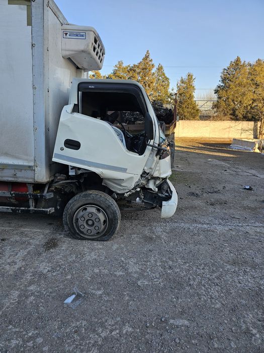 Кузавной ремонт грузовых автомобиле ИСУЗУ