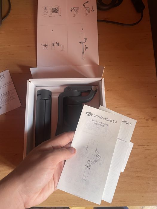 Dji osmo mobile 6 nou nouț