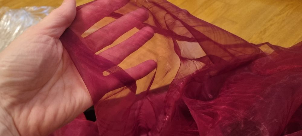 Perdea organza burgund