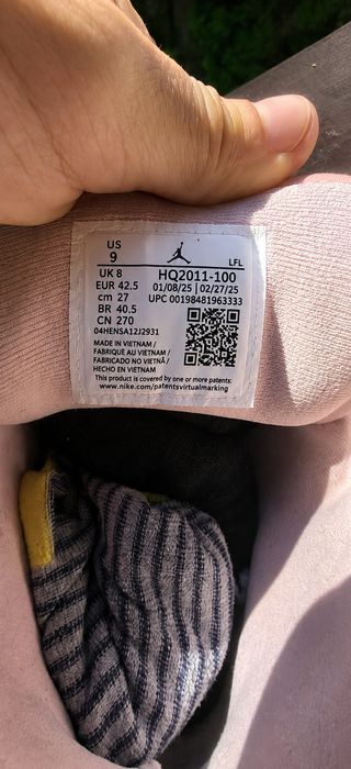 Air Jordan 1 Mid ”Cave Stone” limited edition