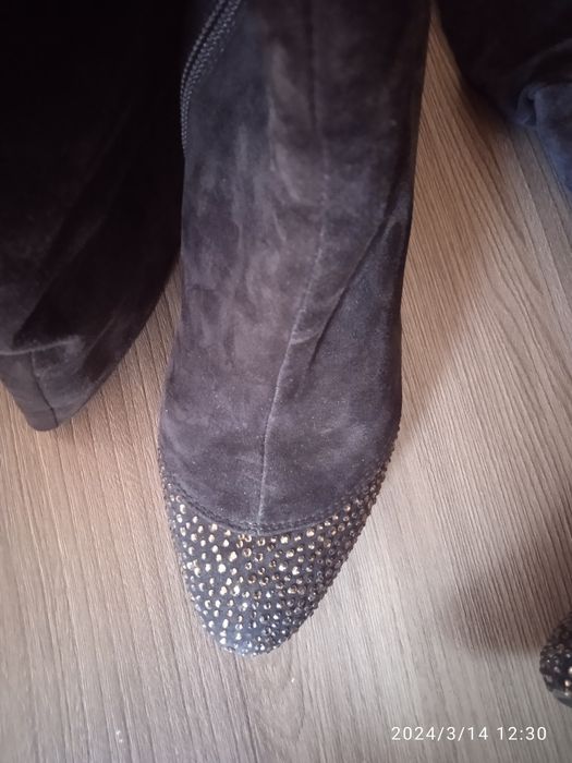 Продам осенние сапоги