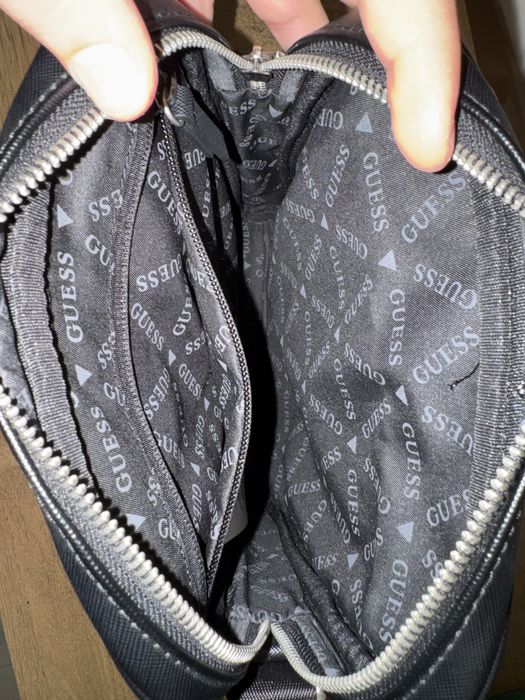 Мъжка чанта Guess